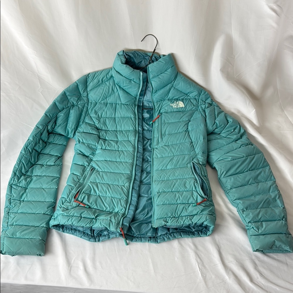 The North Face Teal Puffer Jacket 
Size: XS/TP Petite 0/2
